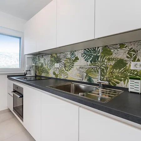 Infinity Dalmatia ヴィンイェラック