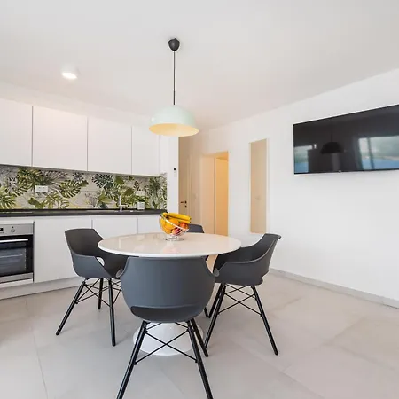 アパート Infinity Dalmatia ヴィンイェラック