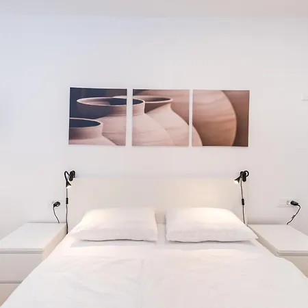 Infinity Dalmatia ヴィンイェラック