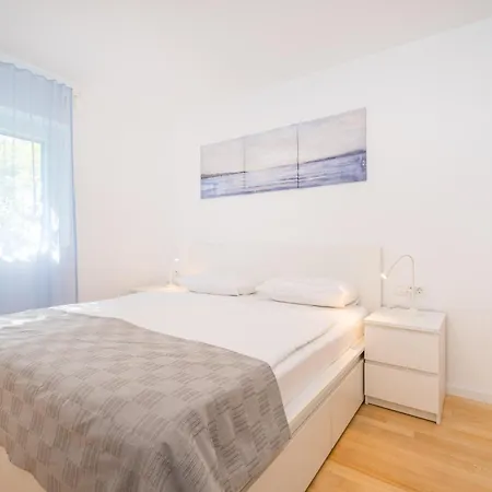 Infinity Dalmatia Apartman *